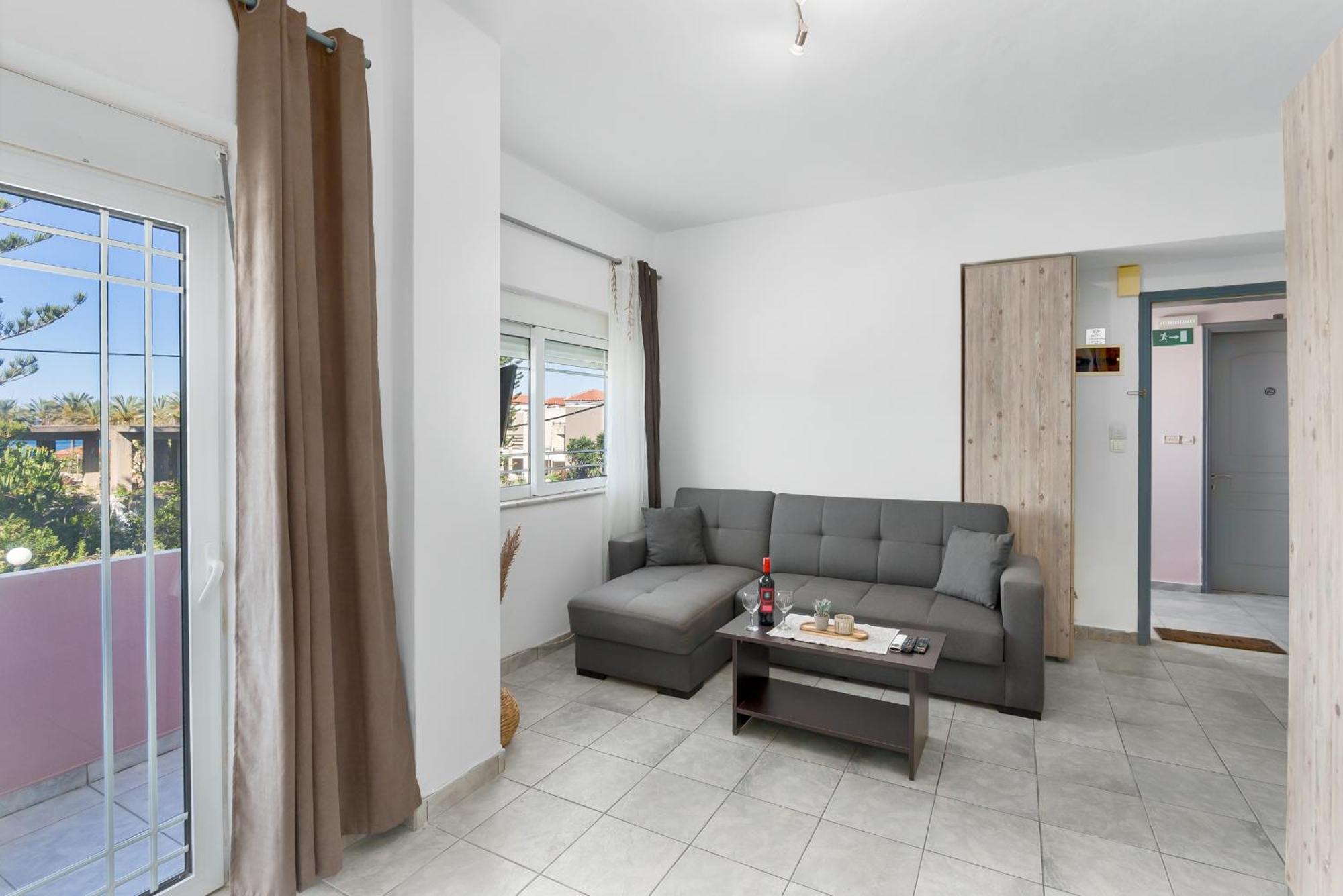 Nikos Apartments Agia Marina  Luaran gambar
