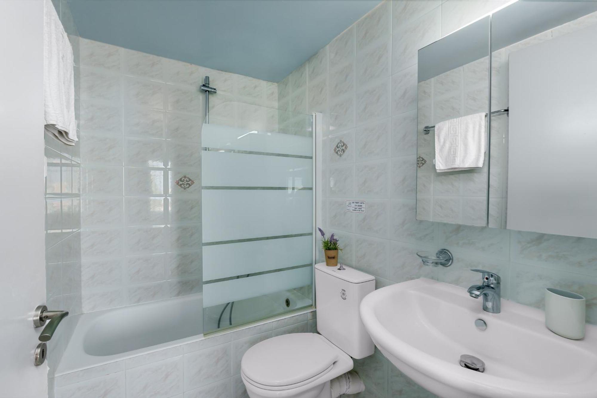 Nikos Apartments Agia Marina  Luaran gambar